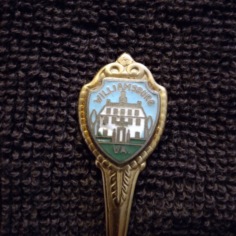 Williamsburg, VA Collectible Souvenir Spoon